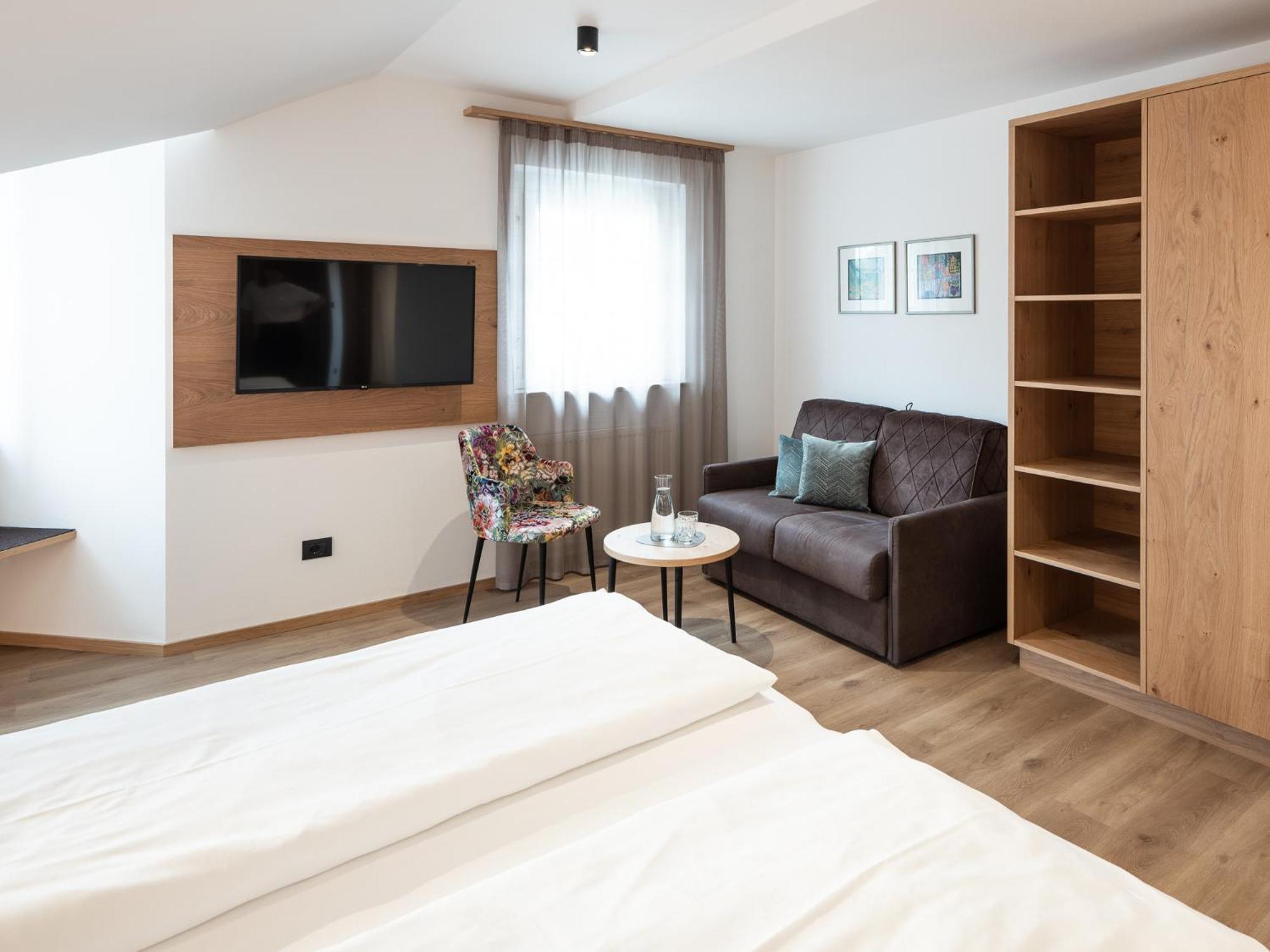Hotel Blitzburg Бруніко Екстер'єр фото