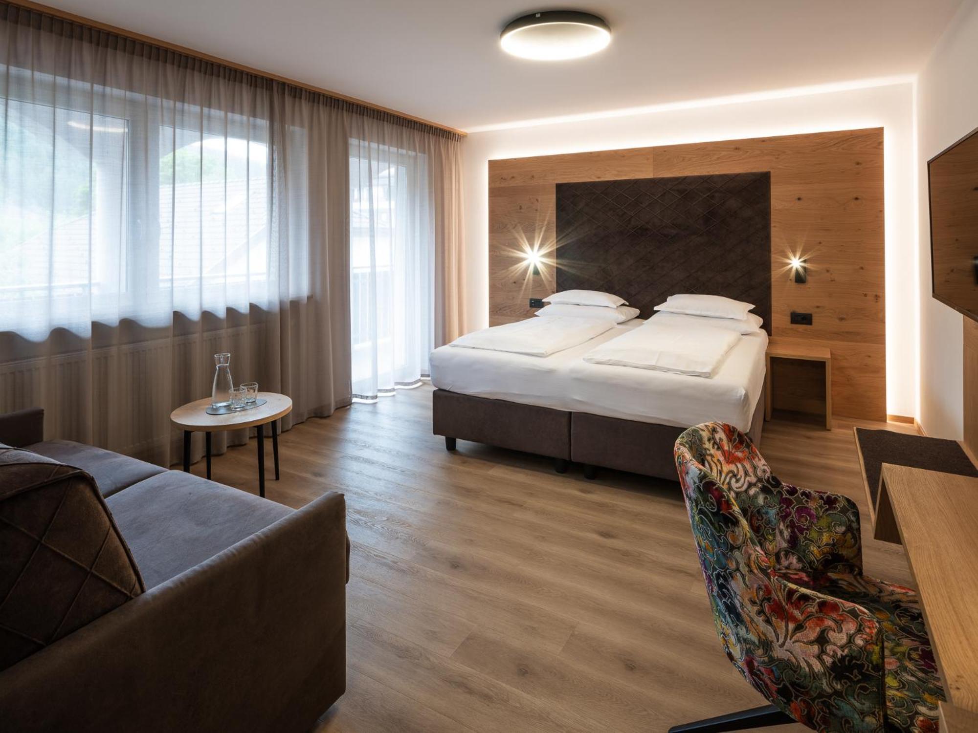 Hotel Blitzburg Бруніко Екстер'єр фото