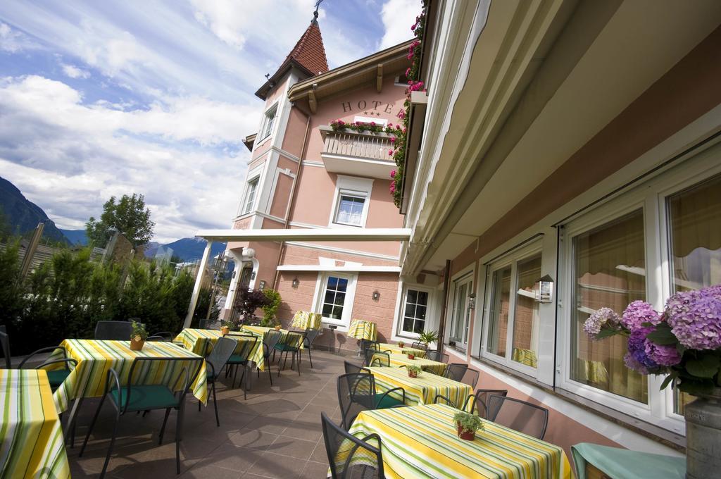 Hotel Blitzburg Бруніко Екстер'єр фото