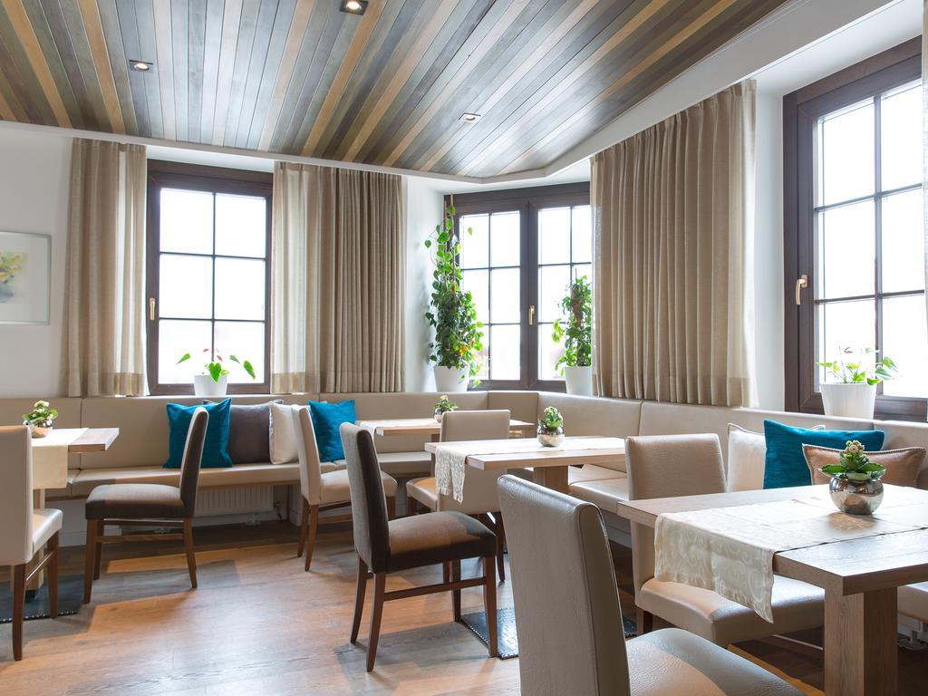 Hotel Blitzburg Бруніко Екстер'єр фото