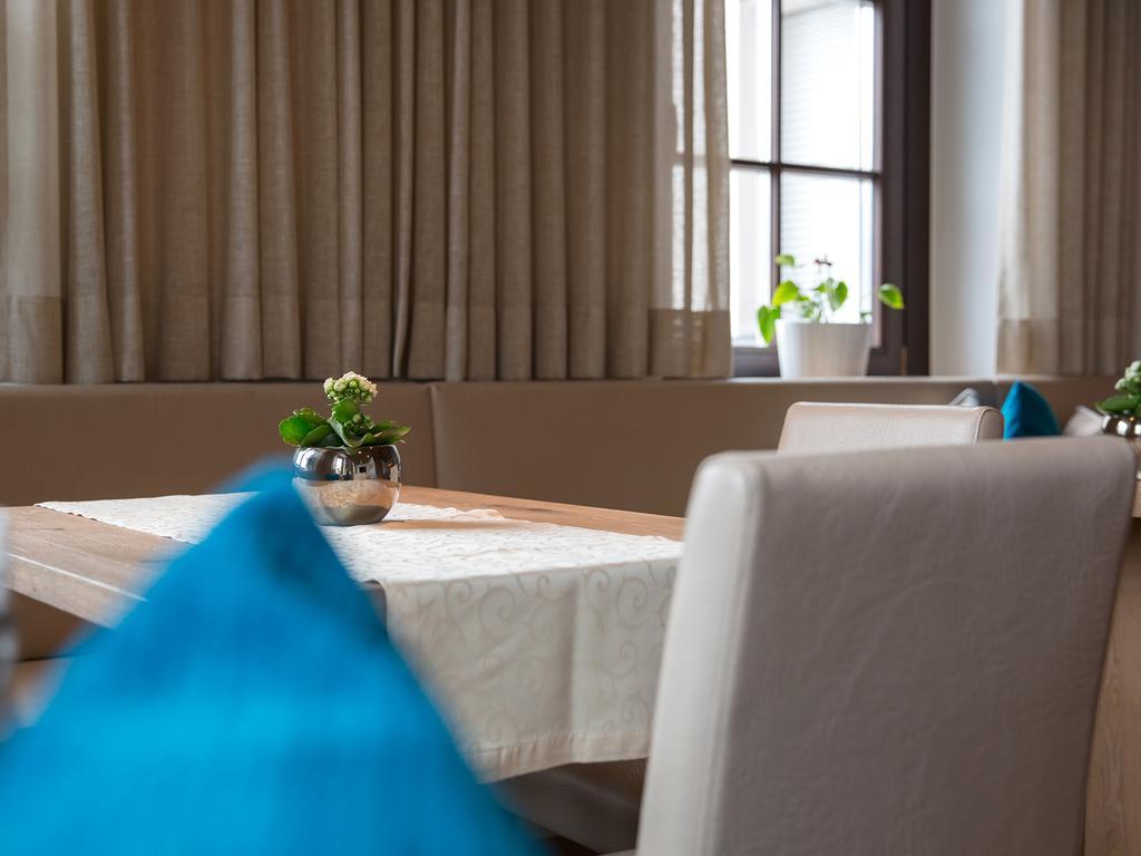 Hotel Blitzburg Бруніко Екстер'єр фото